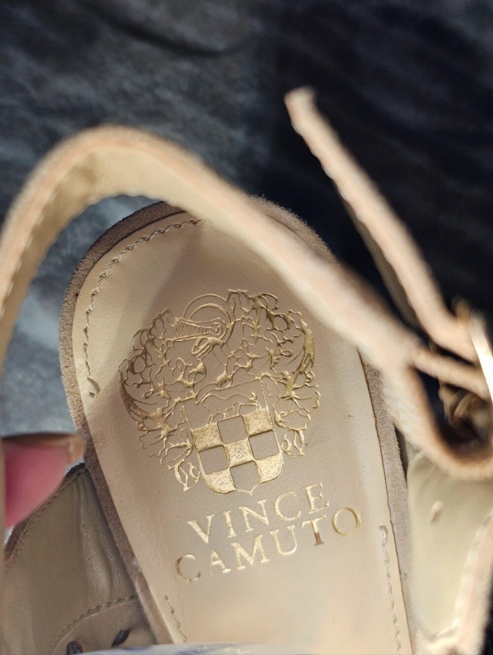 Vince Camuto Crasantha Sandal Tan Suede Caged Heel NWOT Sz 8 - Picture 4 of 8